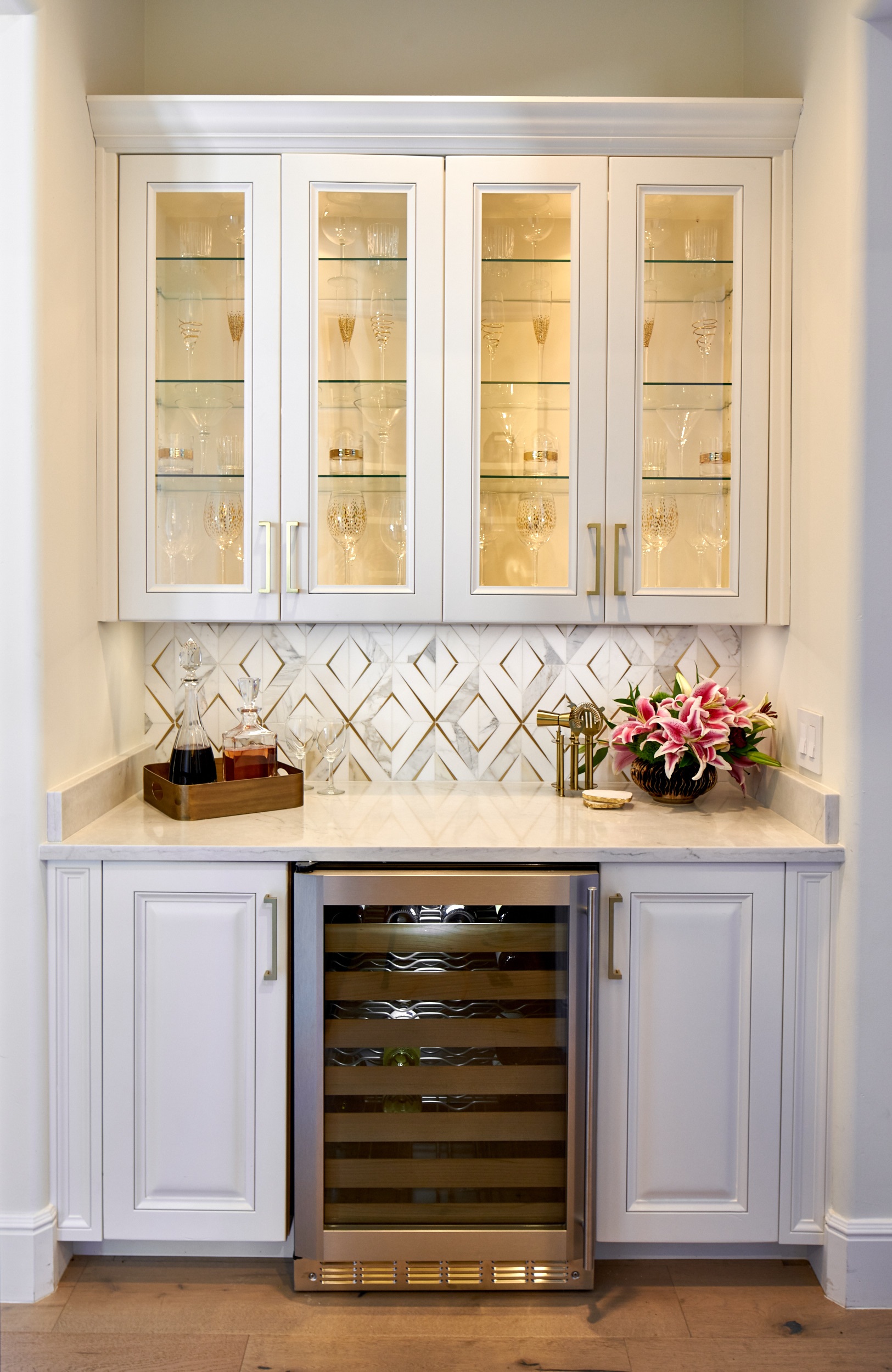san antonio glass cabinets